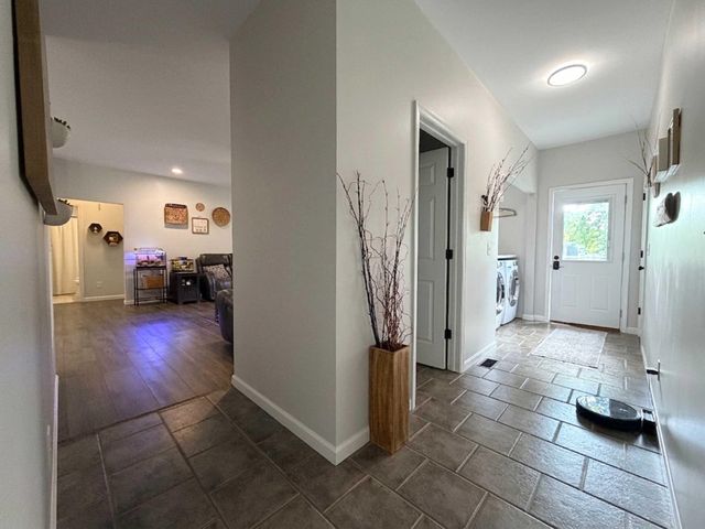 3520 W Farrand Road, Vienna Twp, MI 48420