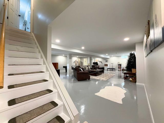 3520 W Farrand Road, Vienna Twp, MI 48420