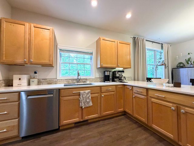 3520 W Farrand Road, Vienna Twp, MI 48420