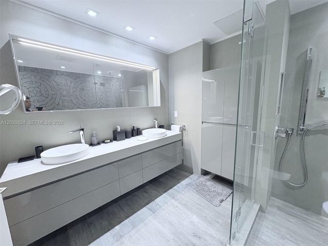10275 Collins Avenue 1522, Bal Harbour, FL 33154