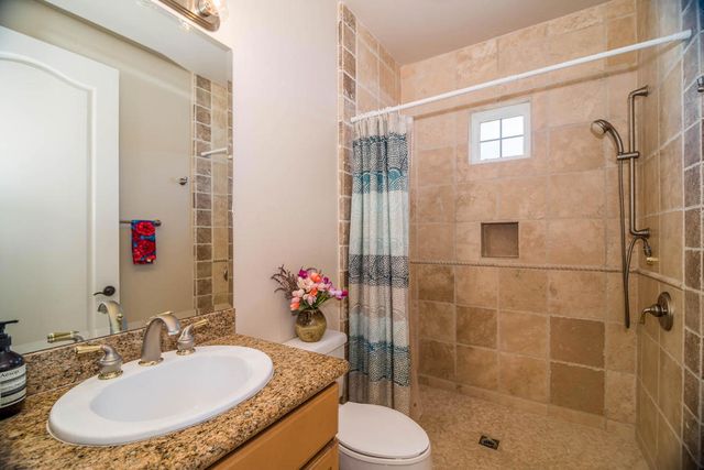 208 Piazza Di Sotto, Palm Desert, CA 92260