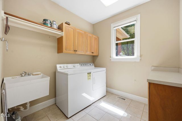 1017 Old Meetinghouse Way, Raleigh, NC 27615
