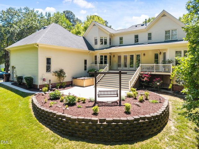 1017 Old Meetinghouse Way, Raleigh, NC 27615