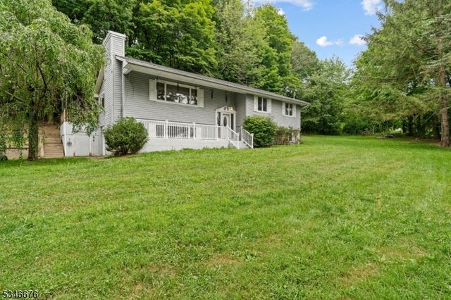 2 Beemer Rd, Wantage Twp., NJ 07461