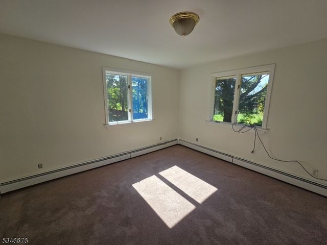 2 Beemer Rd, Wantage Twp., NJ 07461