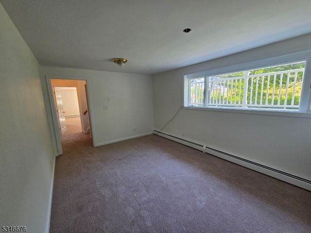 2 Beemer Rd, Wantage Twp., NJ 07461