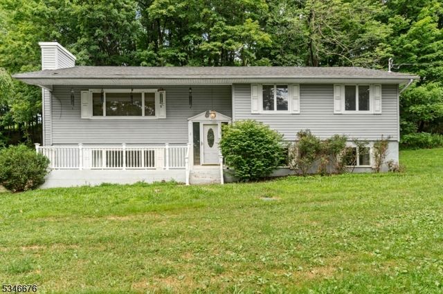 2 Beemer Rd, Wantage Twp., NJ 07461
