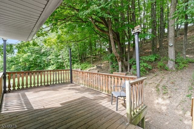 2 Beemer Rd, Wantage Twp., NJ 07461