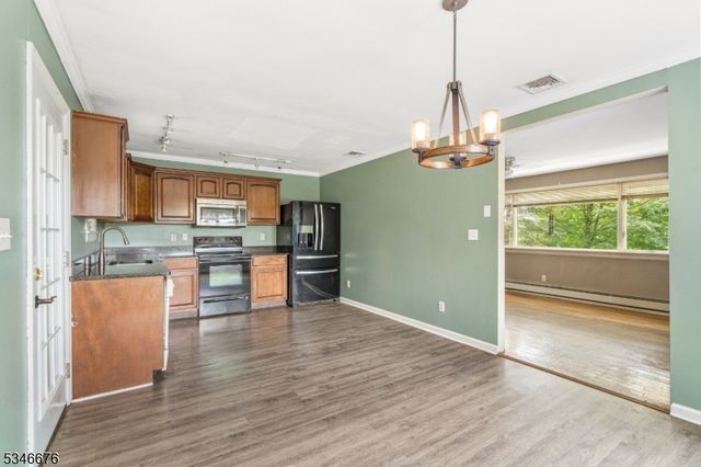 2 Beemer Rd, Wantage Twp., NJ 07461