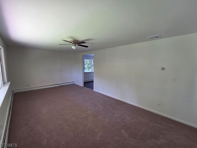 2 Beemer Rd, Wantage Twp., NJ 07461