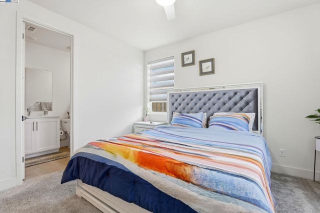 3037 Copley Dr, Tracy, CA 95377