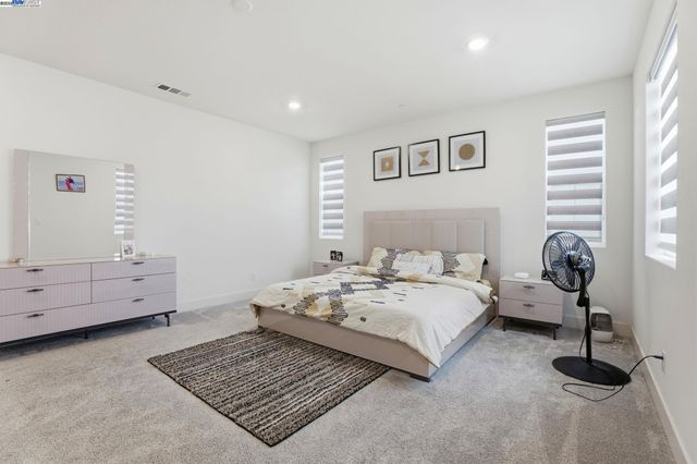 3037 Copley Dr, Tracy, CA 95377