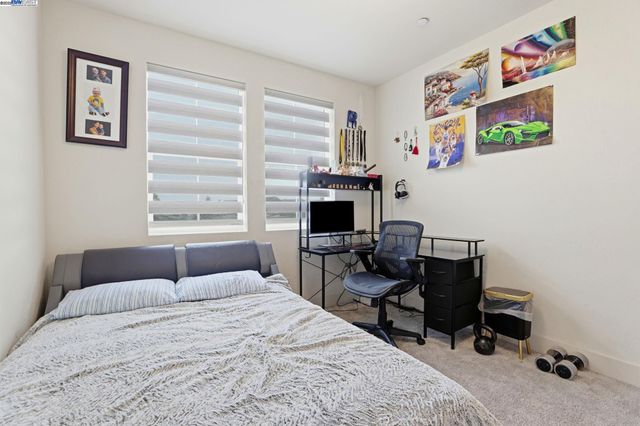 3037 Copley Dr, Tracy, CA 95377