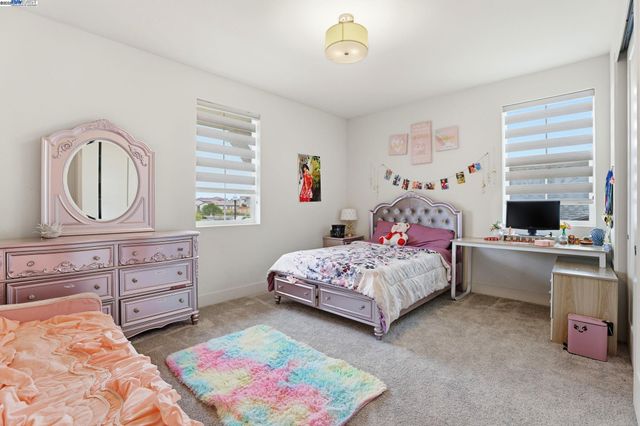 3037 Copley Dr, Tracy, CA 95377