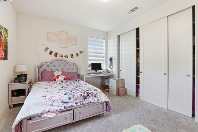 3037 Copley Dr, Tracy, CA 95377