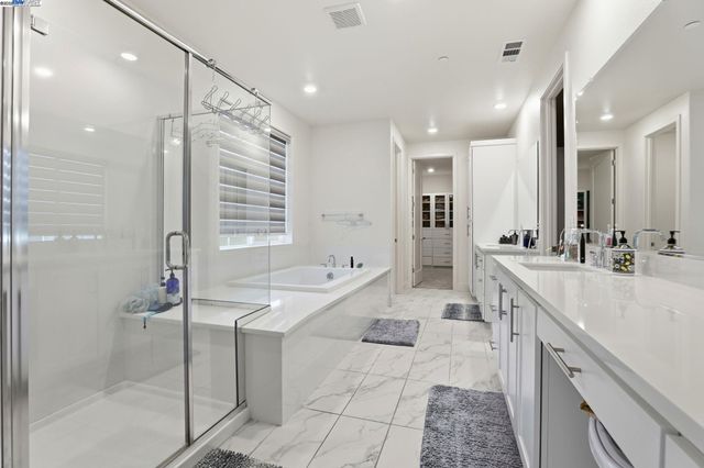 3037 Copley Dr, Tracy, CA 95377