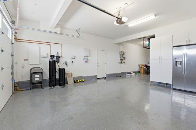 3037 Copley Dr, Tracy, CA 95377