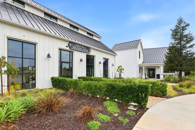 3037 Copley Dr, Tracy, CA 95377