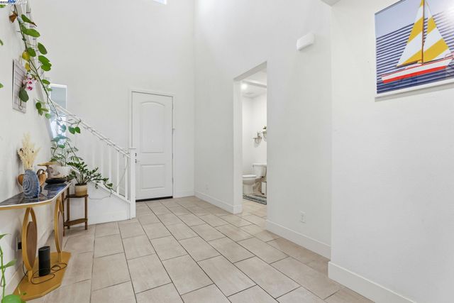 3037 Copley Dr, Tracy, CA 95377