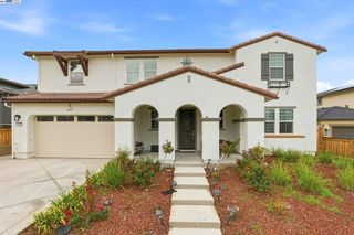 3037 Copley Dr, Tracy, CA 95377