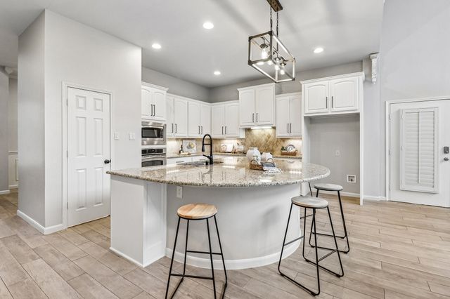 8417 Freedom Way, North Richland Hills, TX 76182