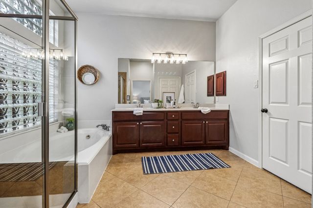 8417 Freedom Way, North Richland Hills, TX 76182