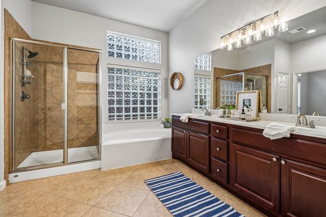 8417 Freedom Way, North Richland Hills, TX 76182
