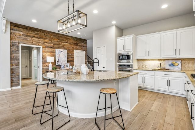 8417 Freedom Way, North Richland Hills, TX 76182