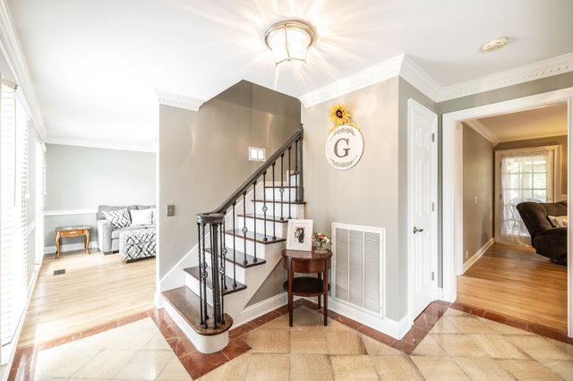 131 W Ridge Dr, Hendersonville, TN 37075