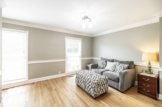 131 W Ridge Dr, Hendersonville, TN 37075