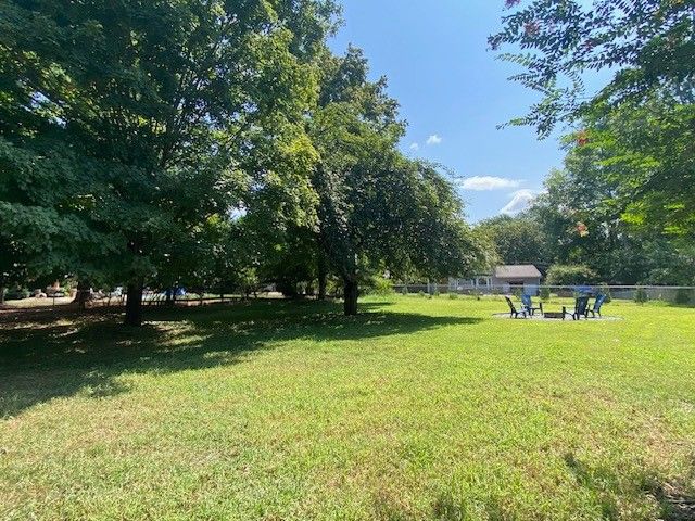 131 W Ridge Dr, Hendersonville, TN 37075