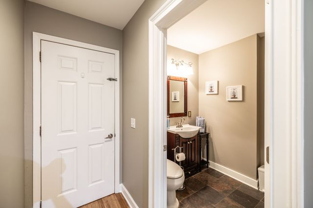 131 W Ridge Dr, Hendersonville, TN 37075