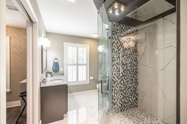 131 W Ridge Dr, Hendersonville, TN 37075