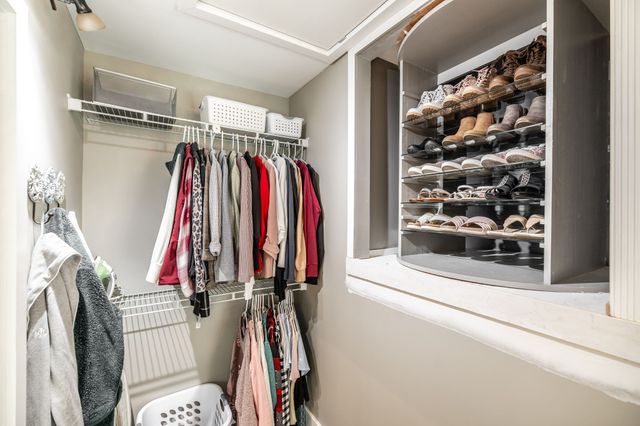 131 W Ridge Dr, Hendersonville, TN 37075