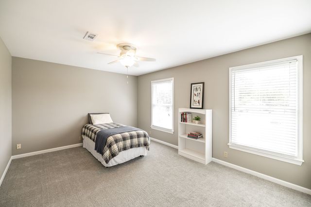 131 W Ridge Dr, Hendersonville, TN 37075