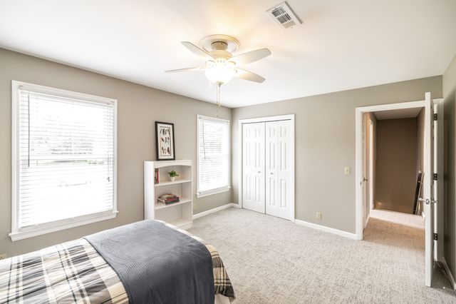 131 W Ridge Dr, Hendersonville, TN 37075