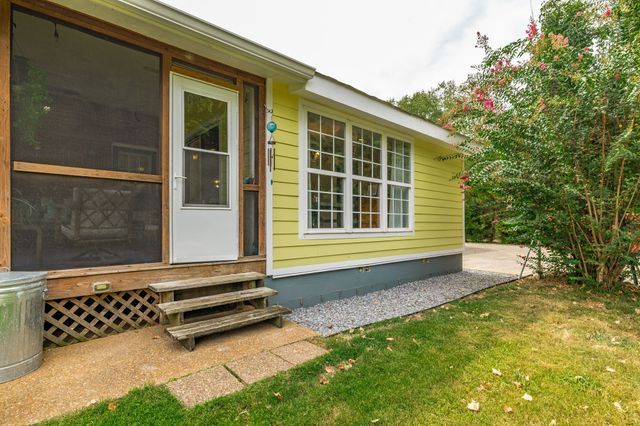 131 W Ridge Dr, Hendersonville, TN 37075