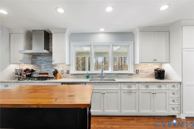 1906 Hickoryridge Rd, Henrico, VA 23238