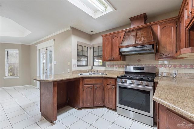 2915 Roselawn Drive, Weslaco, TX 78596