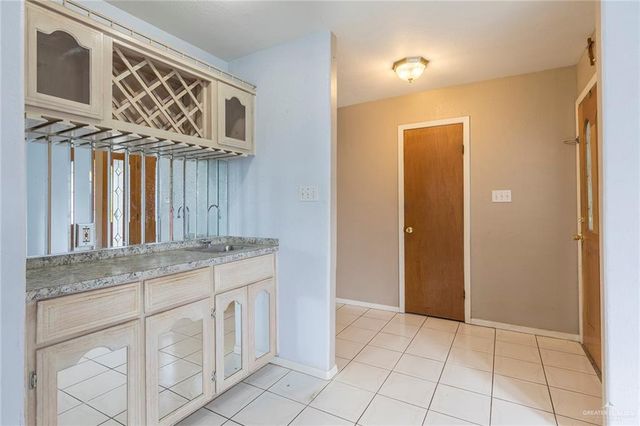 2915 Roselawn Drive, Weslaco, TX 78596