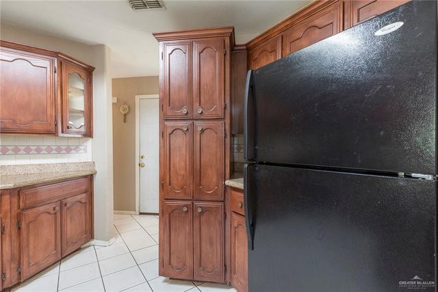 2915 Roselawn Drive, Weslaco, TX 78596