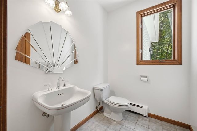 3 Windsor Drive, Foxboro, MA 02035