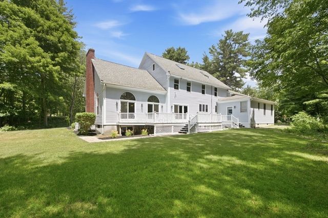 3 Windsor Drive, Foxboro, MA 02035