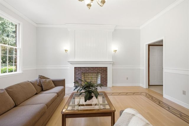 3 Windsor Drive, Foxboro, MA 02035