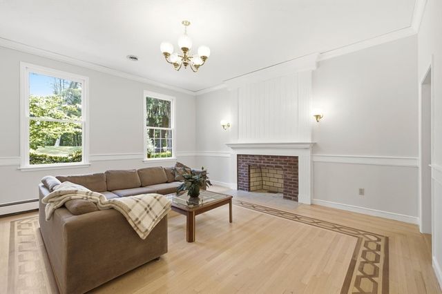 3 Windsor Drive, Foxboro, MA 02035