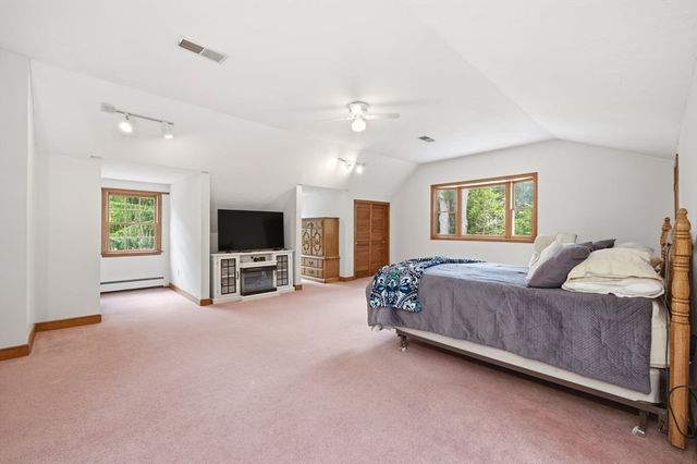 3 Windsor Drive, Foxboro, MA 02035