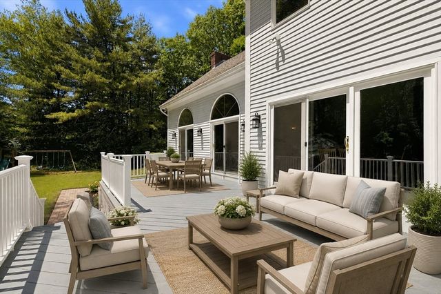 3 Windsor Drive, Foxboro, MA 02035