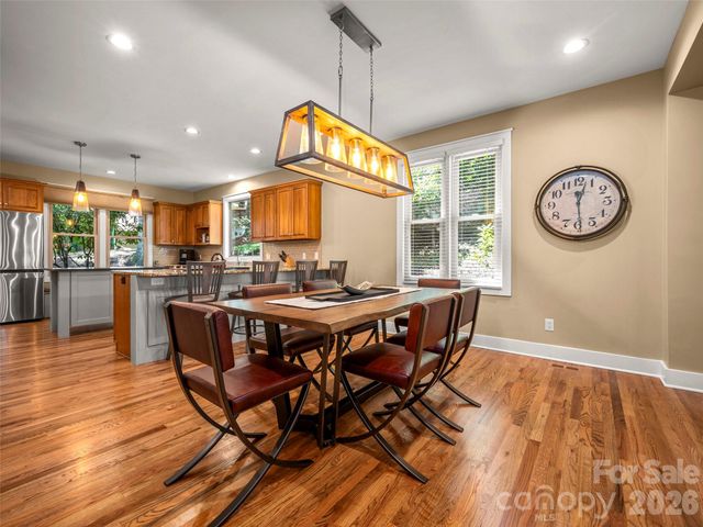 16 LaCoste Drive, Hendersonville, NC 28739