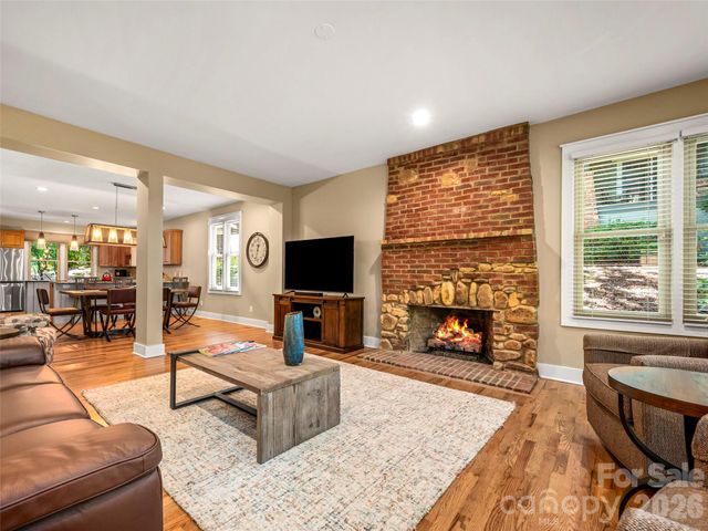 16 LaCoste Drive, Hendersonville, NC 28739