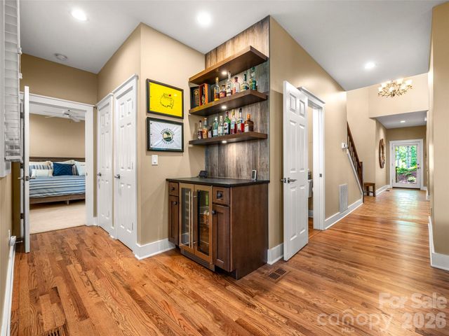 16 LaCoste Drive, Hendersonville, NC 28739